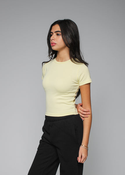 Ribbed Fitted Half Sleeve Top