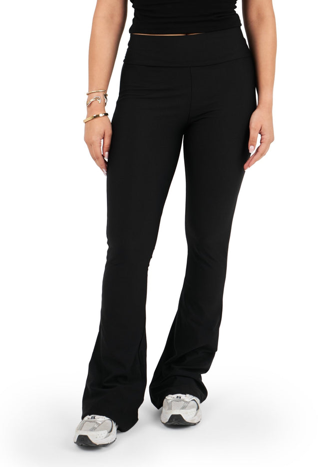 Flared Leggings Pants - The Basic Look