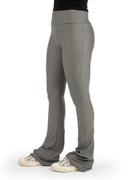 Flared Leggings Pants - The Basic Look