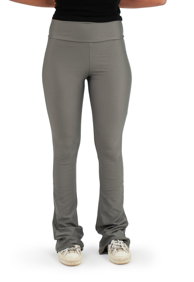 Flared Leggings Pants - The Basic Look